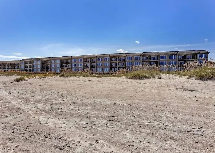 Oceanfront Retreat With A Remarkable View. New!