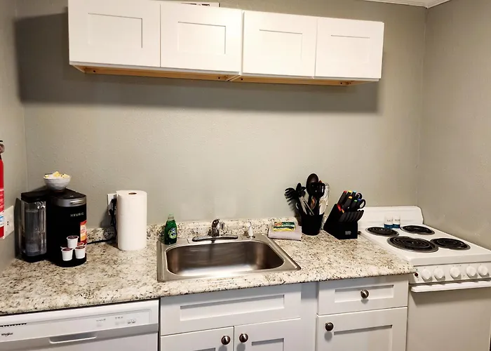 Two Bedroom Home In Beautiful Downtown Lakeland