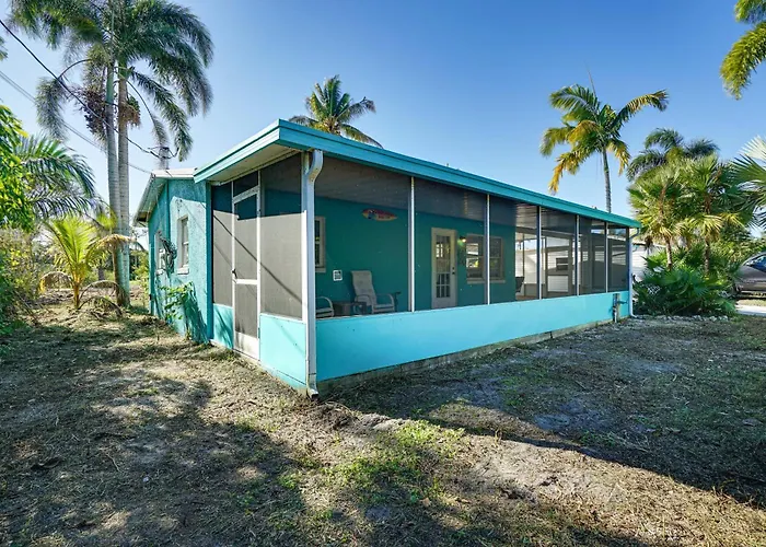 1 Mi To Boat Ramp: Bokeelia Home W/ Screened Patio