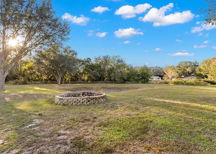 Lakeview Retreat: Perfect For Events Or Just Relax