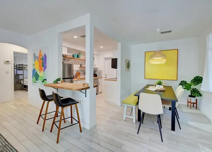 Enchanting 2Br 1Ba Casita 2 Blocks To Beach