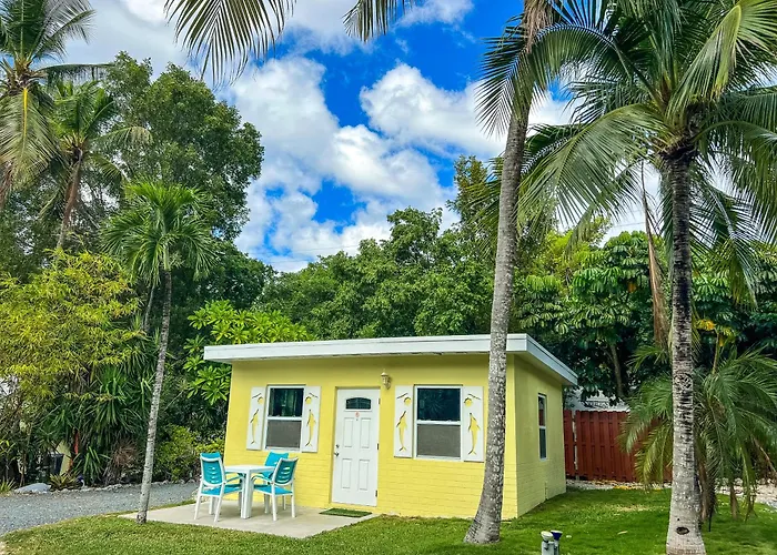 Sunset Cove Beach Resort