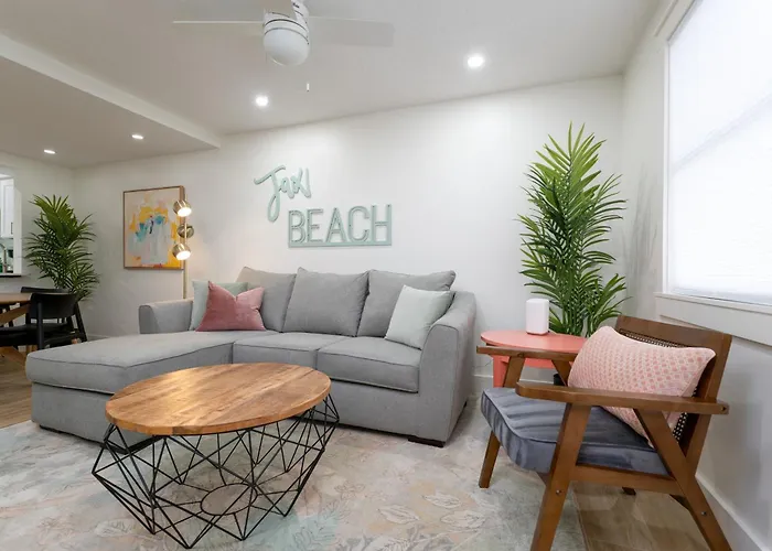 Be A Nomad Lovely 2Br 1Blk From The Ocean