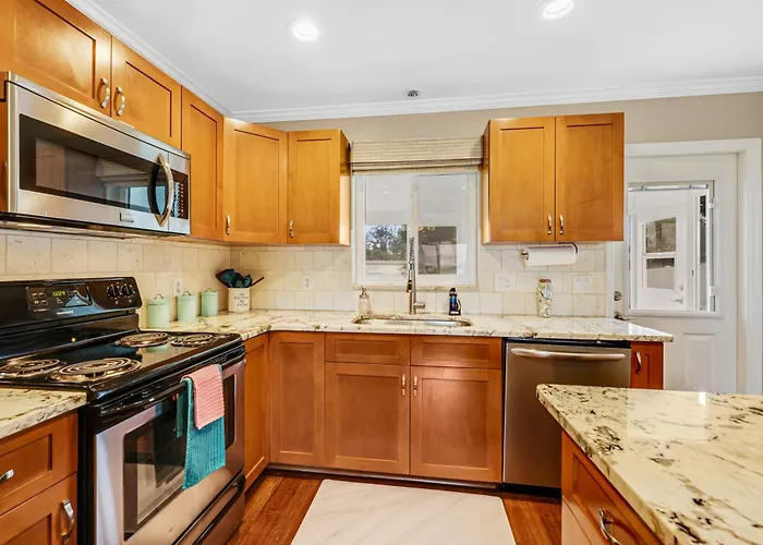 Minutes To Manasota Beach 2 King Beds Fenced Yard Pets Welcome