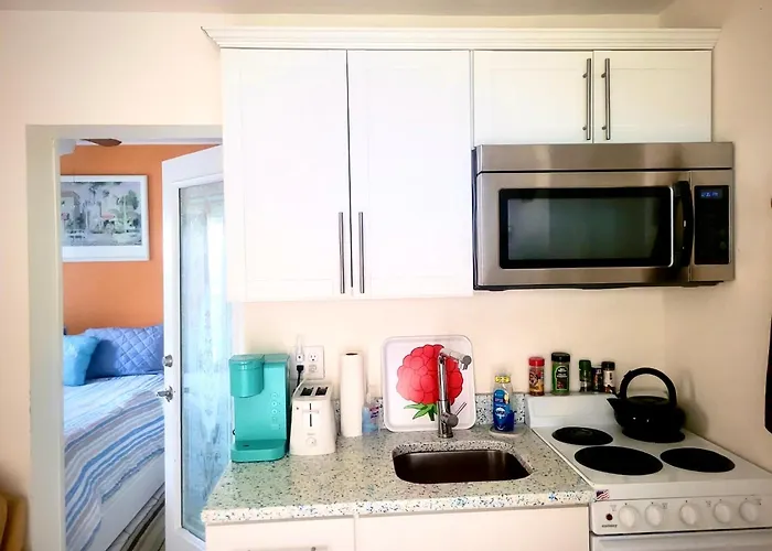 ~ Cozy In-Law Apartment Close To Siesta Key ~