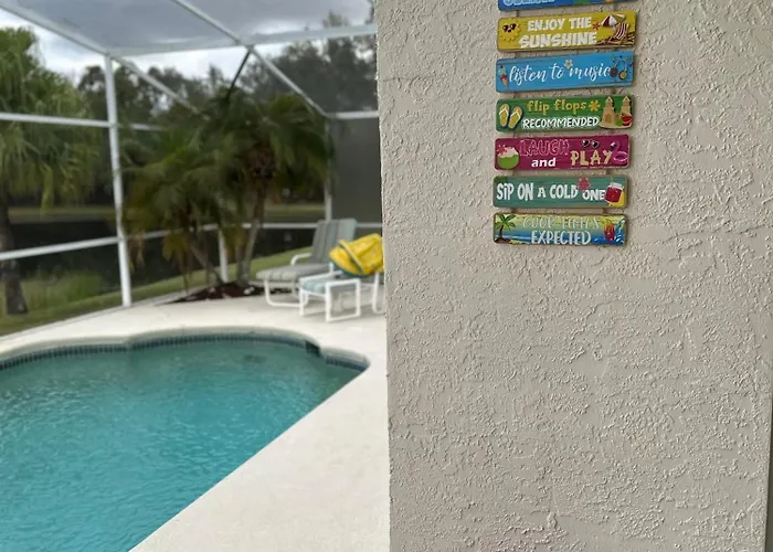 Private Pool With A Beautiful View Overlooking The Lake! Near Disney - Universal