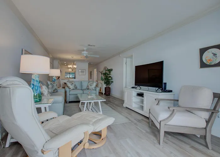 Anna Maria Island Beach Palms 2B