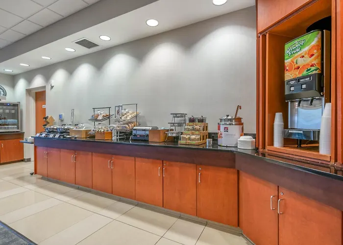 Fairfield Inn And Suites Holiday Tarpon Springs