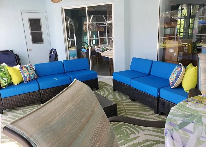 Steve And Cori'S Tropical King Suite 2