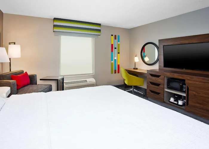 Hampton Inn & Suites Cape Coral / Fort Myers