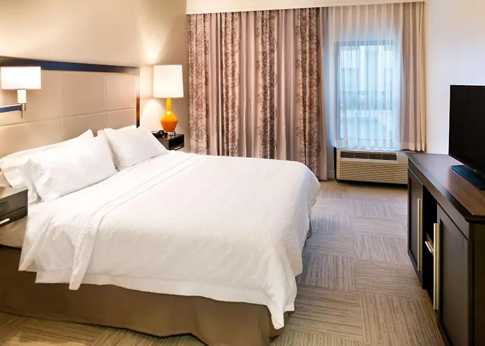 Hampton Inn & Suites Orlando-East Ucf