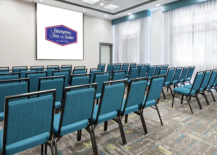 Hampton Inn & Suites Orlando Airport At Gateway Village