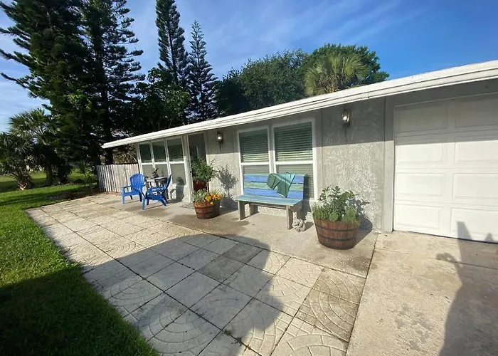 Rock Ridge I. Private And Close To Everything.