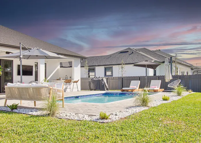 Casa Capri - Heated Pool