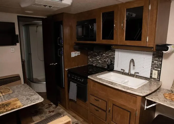 Quiet Cozy Camper