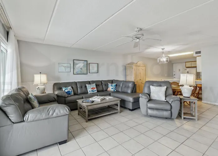 Convenience Direct Oceanfront Condo With Private Balcony
