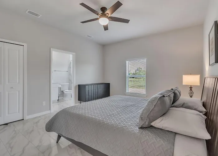 Serene Golf View Retreat