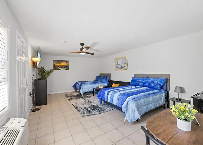 2 Bed Cottage With Pool, Close To Beach! Bbq Grills & Patio