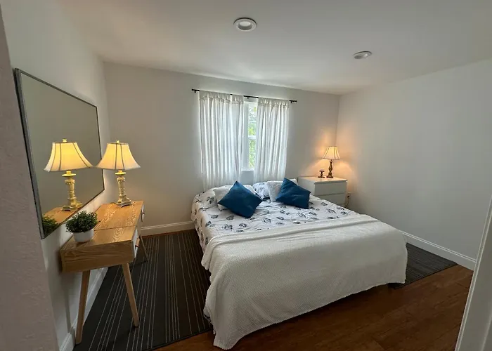 The Little Retreat, Solo, Couples & Small Families