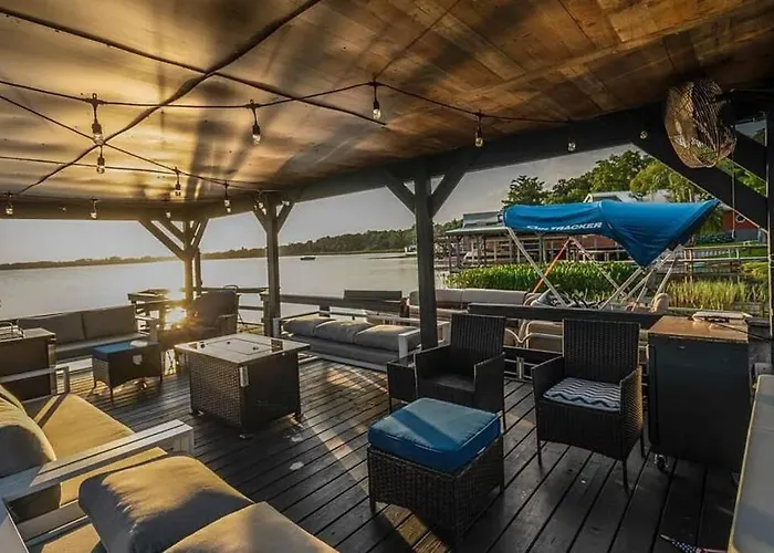 Lakefront Duplex With Pontoon Boat 2 Bedroom Home