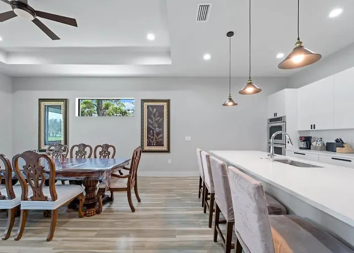 Tranquil Brand New Central Location Lake Front