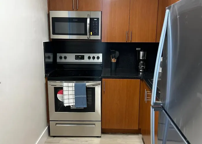 1Br With Kitchen Close To Sunny Isles Beach
