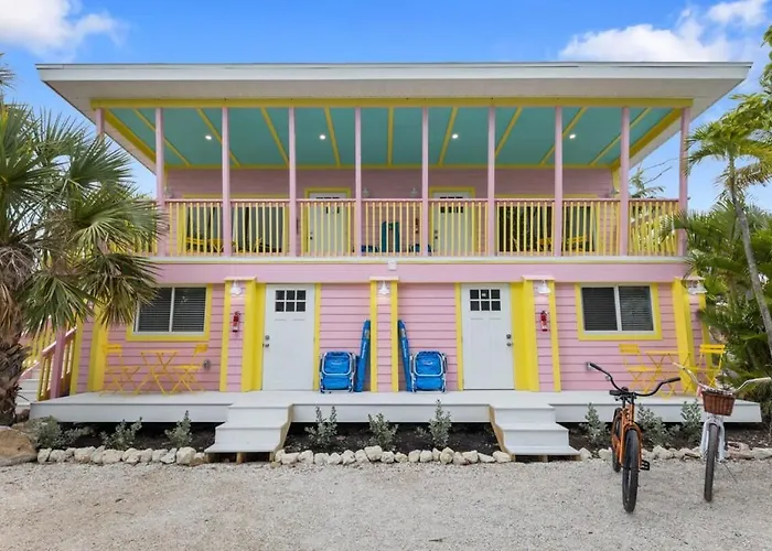 The Ibis Residence At Sandpiper Inn Bikes Beachgear