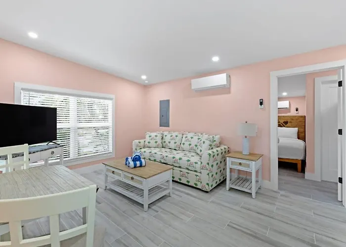 The Ibis Residence At Sandpiper Inn Bikes Beachgear