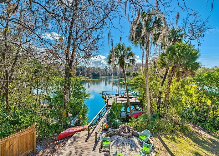 Dock & Kayaks: Riverfront Dunnellon Home!