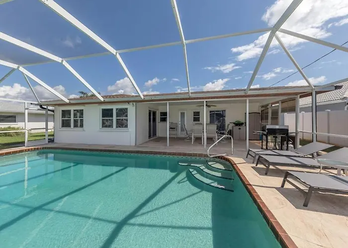 New Gem! Charming Vacation Home - Casa Y&V