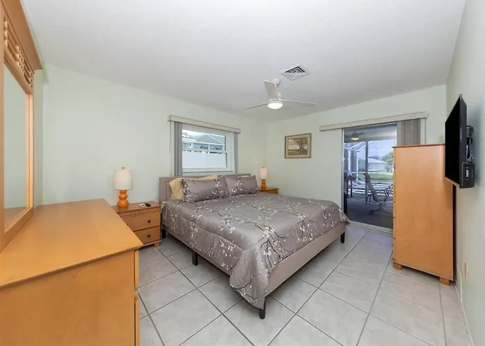 New Gem! Charming Vacation Home - Casa Y&V