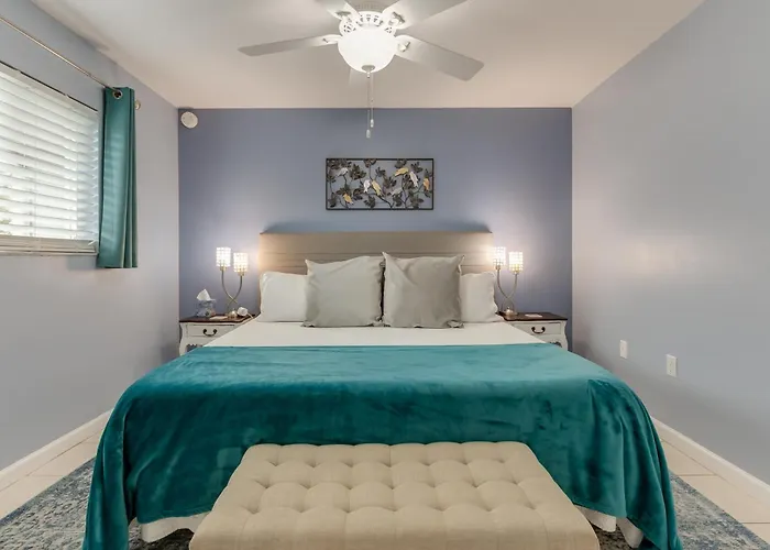 Tranquility Seahorse Suite - Oceanfront Paradise!