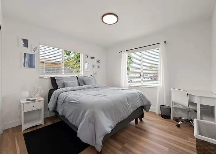Brand New 2Bed In Bonita'S Heart With Superb Patio And Garden