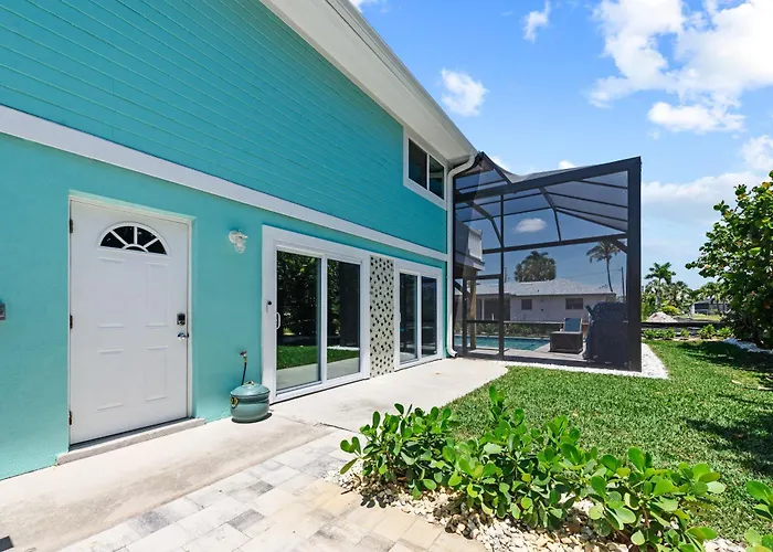 Seaside Oasis Studio With Heated Pool