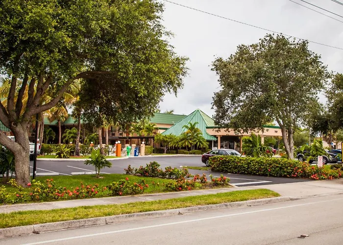 Super 8 By Wyndham North Palm Beach