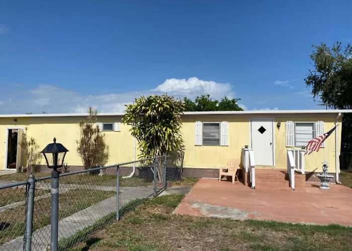 Pet Friendly | Private Dock & Direct Canal Access
