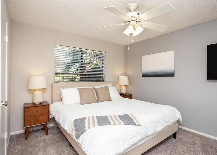 Landing At Northgreen At Carrollwood - 2 Bedrooms In Greater Northdale