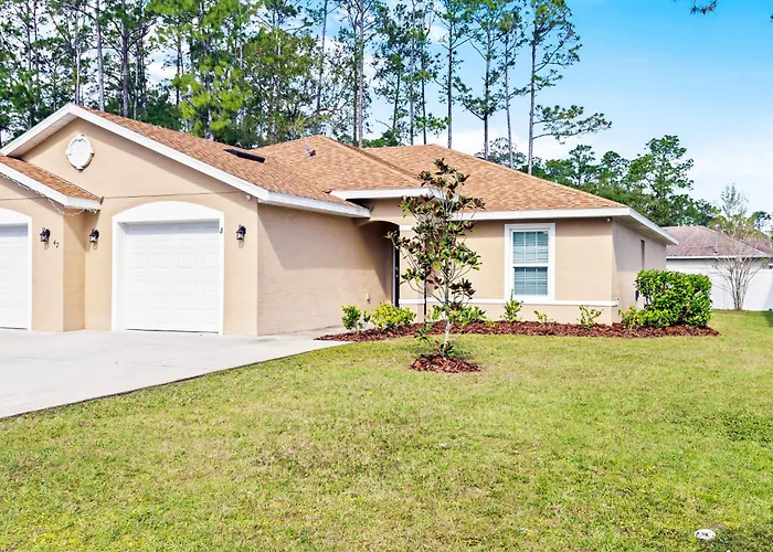 Beach House King Bed Pet Friendly! Fast Wi-Fi Netflix Garage