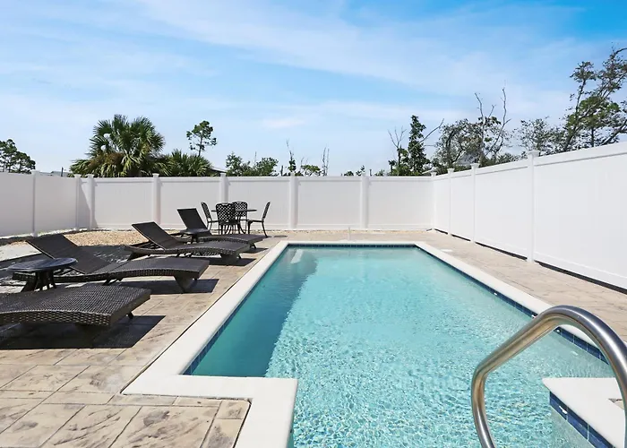 Salty Breeze By Pristine Property Vacation Rentals