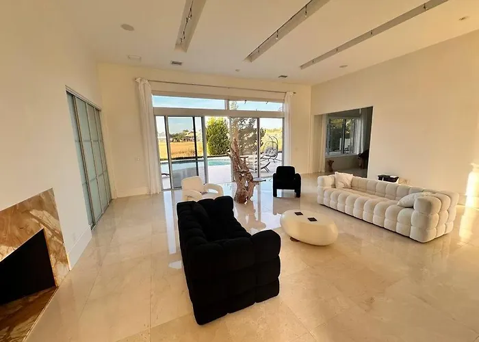 Be A Nomad l Contemporary Palace