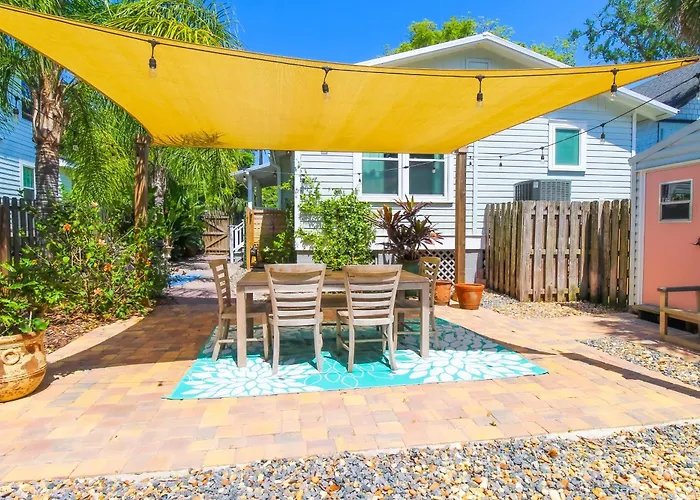 Luxurious Bohemian Bungalow In Lincolnville - Mins From Downtown!