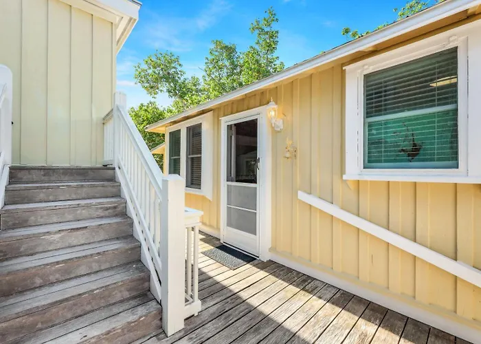 Roosevelt Cottage