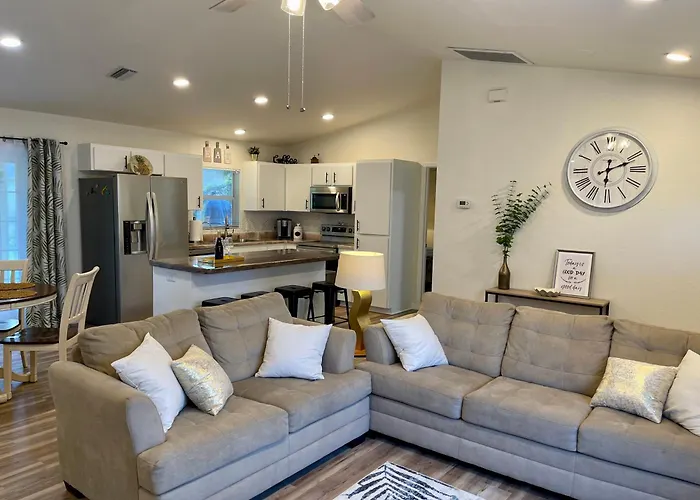 Cozy 3 Bedroom Vacation Home