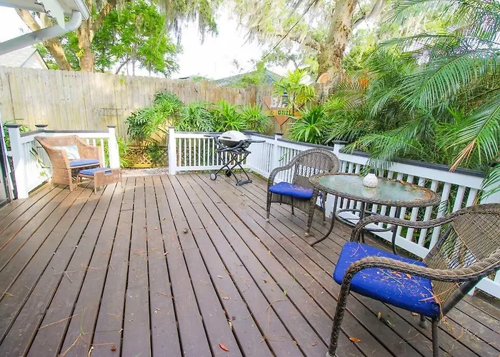 The Mini Moody - Luxurious Home Recently Renovated Close To Beach & Downtown