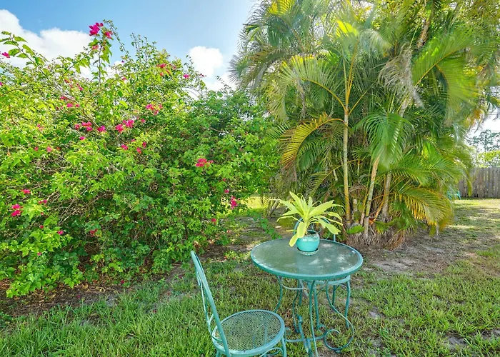 Fort Myers Bungalow - 12 Miles To The Beach!