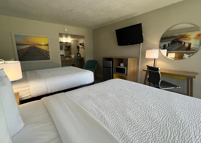 Days Inn By Wyndham Wildwood I-75