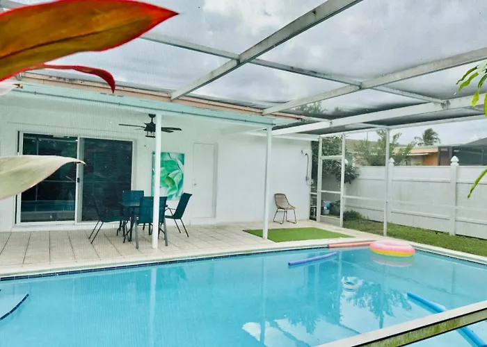 4Br Villa Private Pool Garden Views