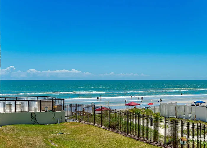 Ocean View Balcony Just Steps To The Beach With Pool, Parking And Wi-Fi!