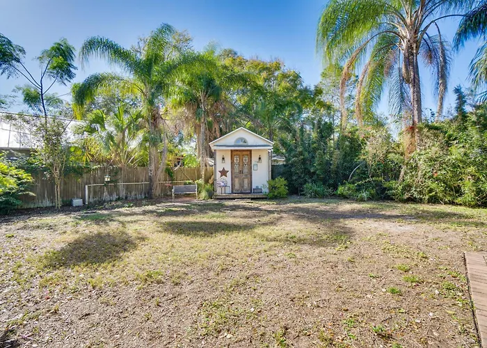 Walk To Mount Dora Historic District: Cozy Home!