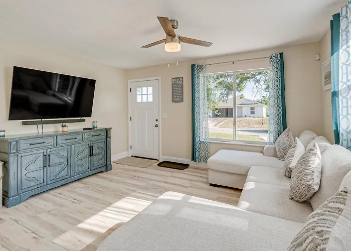 Chic Port Charlotte Home ~ 9 Mi To Englewood Beach